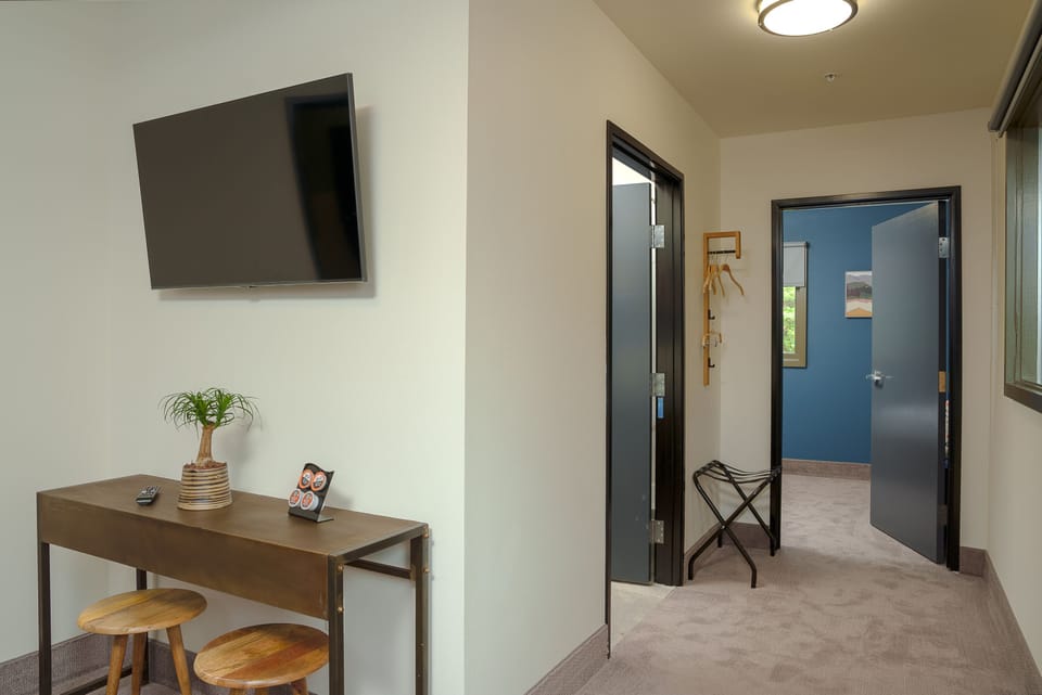 Deluxe Room | 1 bedroom, free WiFi
