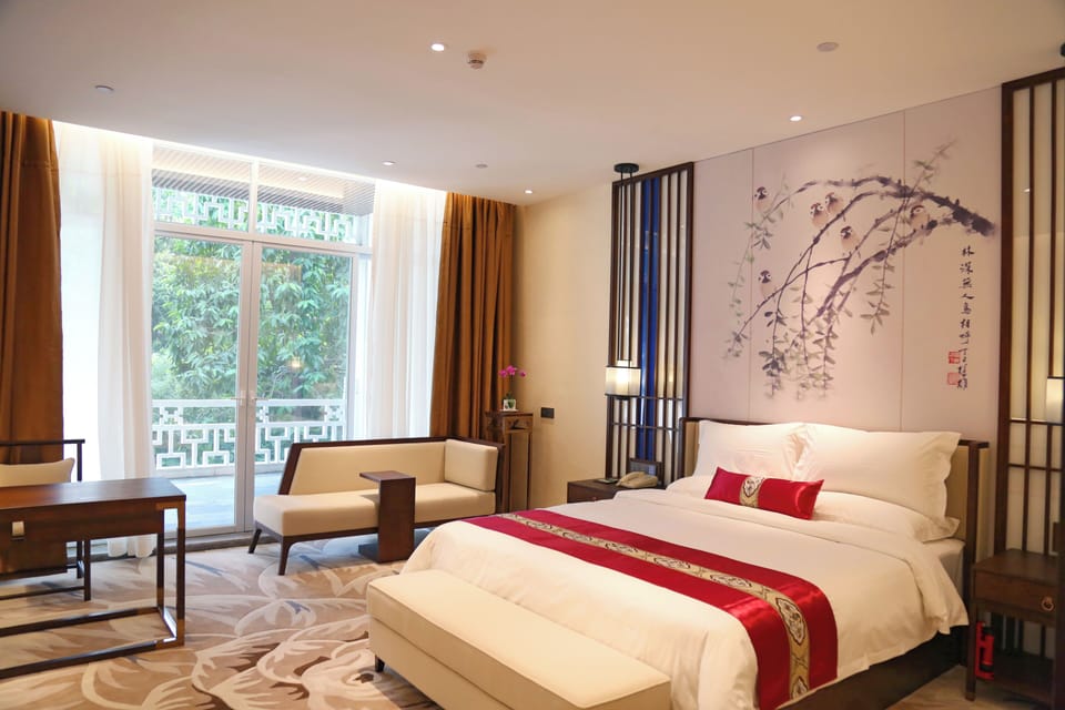 Premium Double Room | Premium bedding, in-room safe, desk, blackout drapes