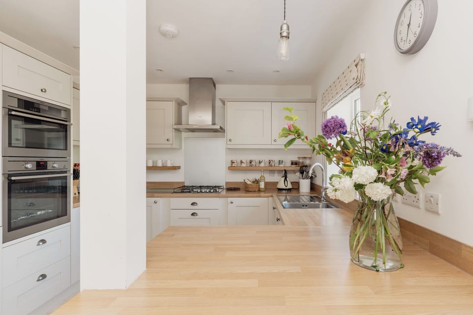Fridge, dishwasher, electric kettle, toaster