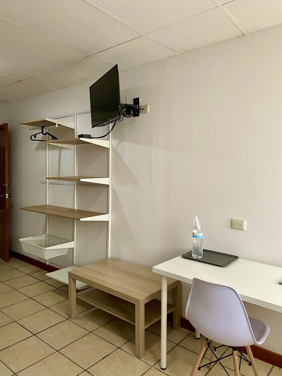 Standard Room | Premium bedding, pillowtop beds, individually decorated, desk