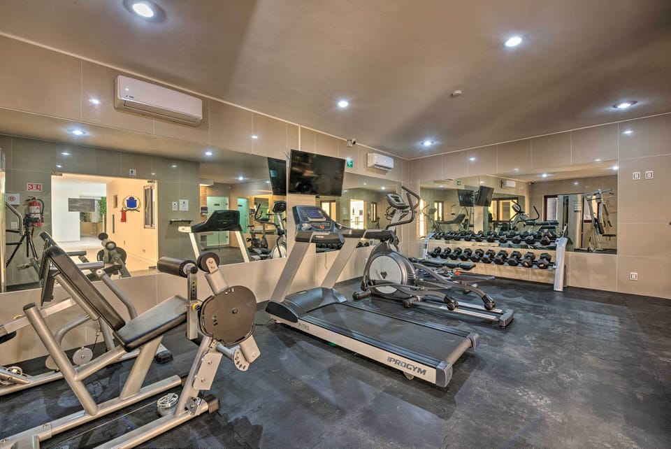Playa del Carmen Beachfront Condo w/ Pool Access! Apartment in Playa del Carmen
