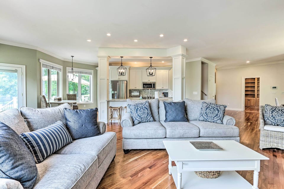 House (4 Bedrooms) | Interior