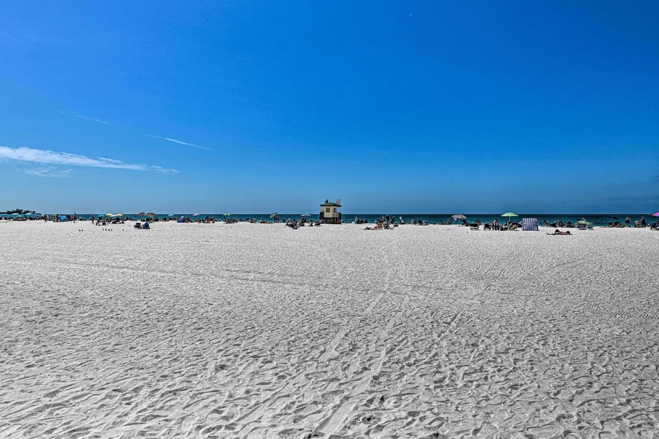 Apartment (0 Bedroom) | Interior