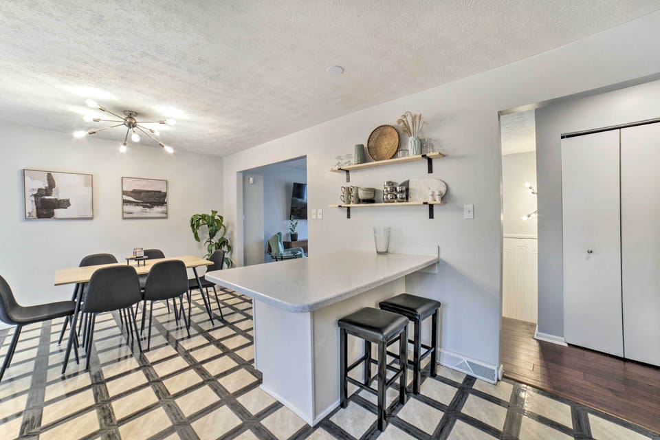 House (3 Bedrooms) | Interior