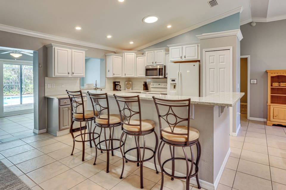 House (3 Bedrooms) | Interior