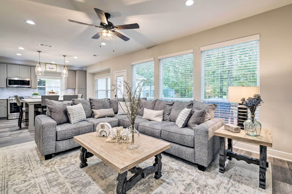 House (4 Bedrooms) | Interior