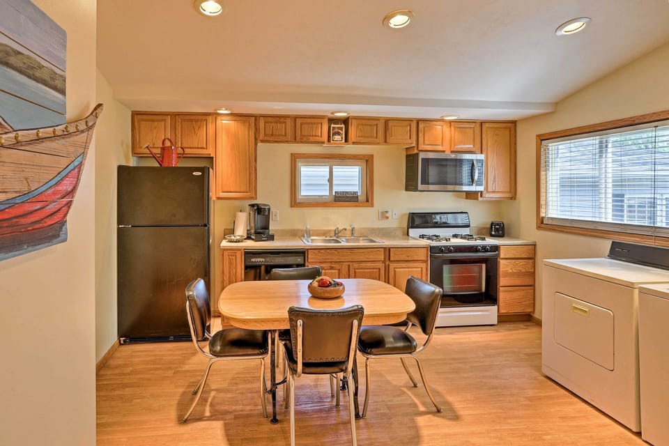 Cottage (2 Bedrooms) | Interior