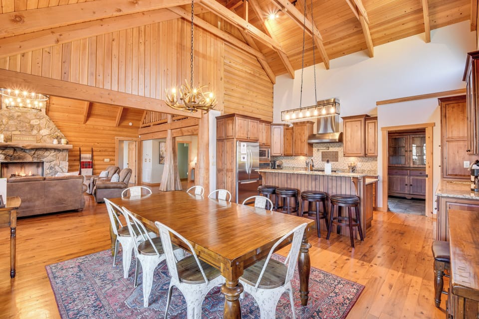House (4 Bedrooms) | Interior