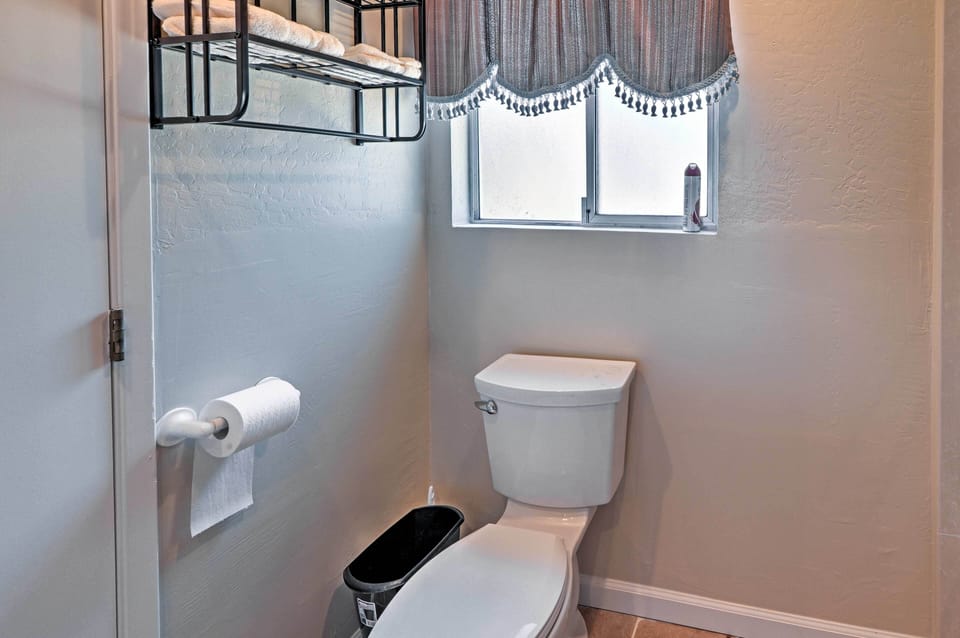 Remodeled & Cozy Gilroy Guest House Near Downtown! Cottage in San Francisco Bay Area