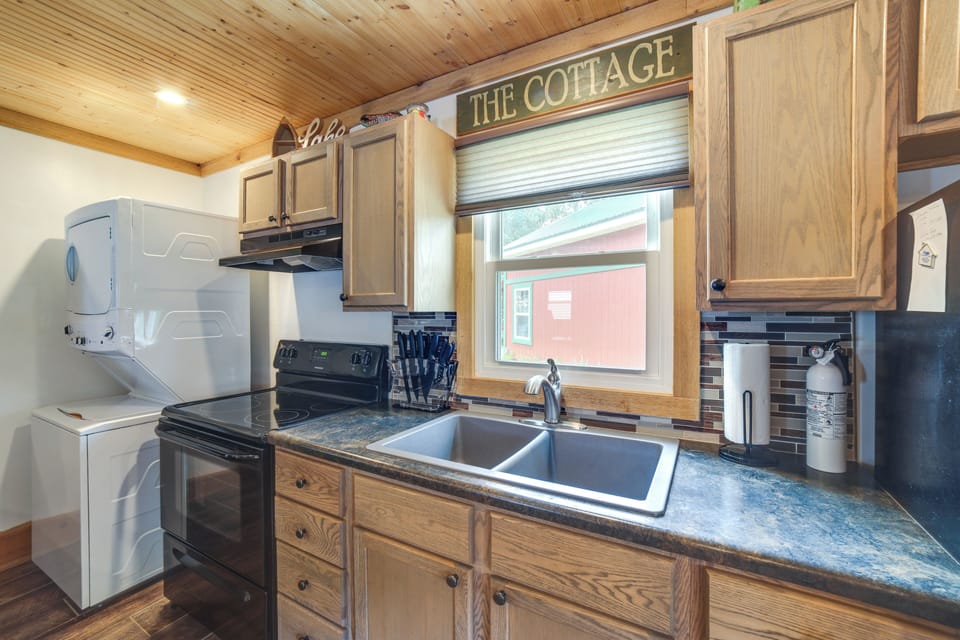 Cottage (2 Bedrooms) | Interior