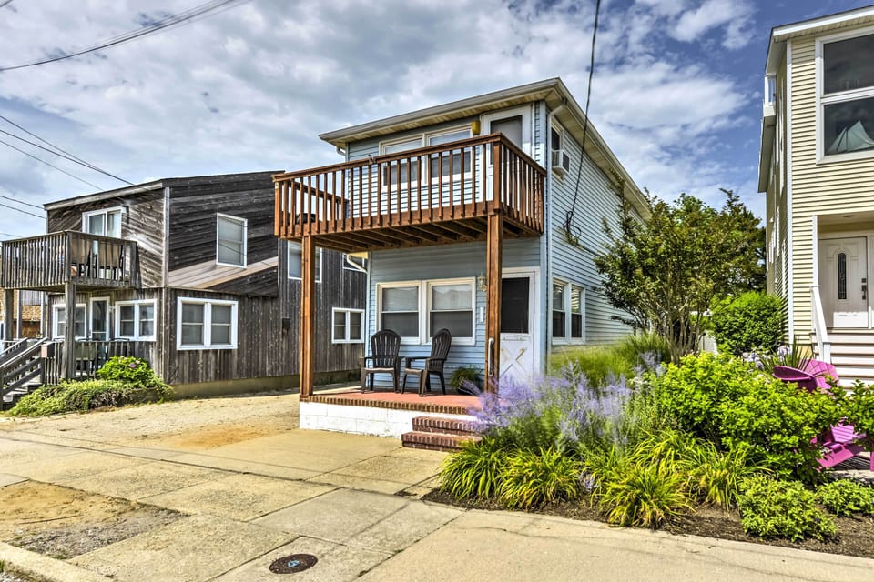 House (3 Bedrooms) | Front of property