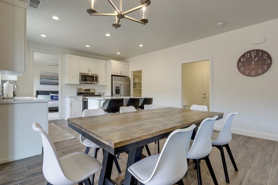 House (5 Bedrooms) | Interior