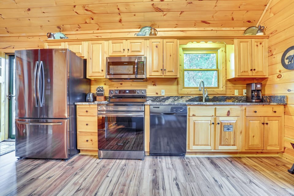 House (2 Bedrooms) | Interior
