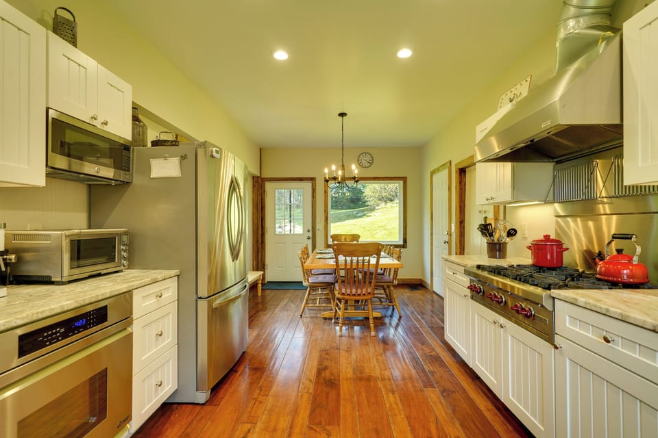 House (5 Bedrooms) | Interior