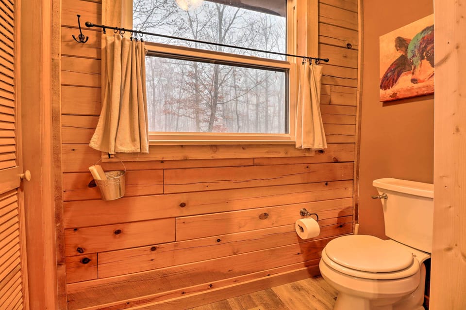 Charming Cabin w/ Hot Tub, Fire Pit & Views! Cottage in Buffalo River