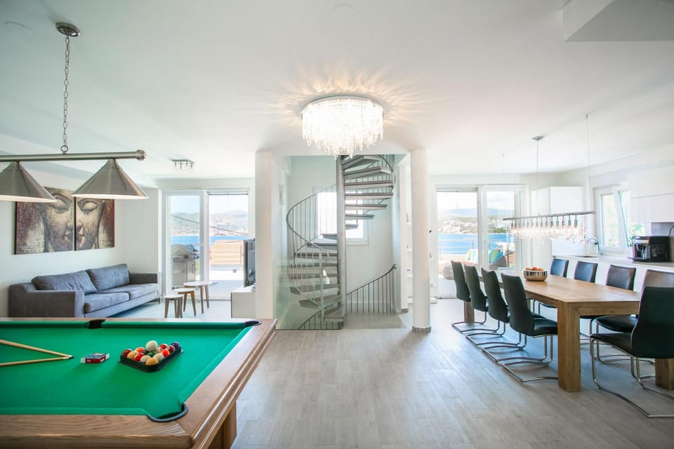 Villa | 4 bedrooms, soundproofing