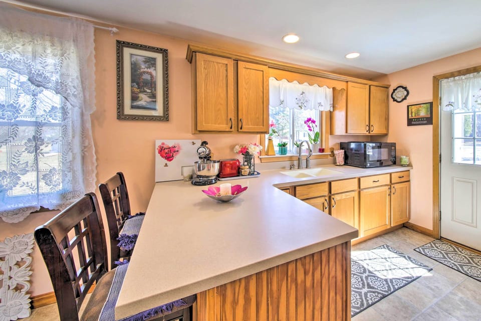 House (2 Bedrooms) | Interior