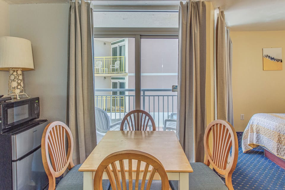 Apartment (0 Bedroom) | Interior