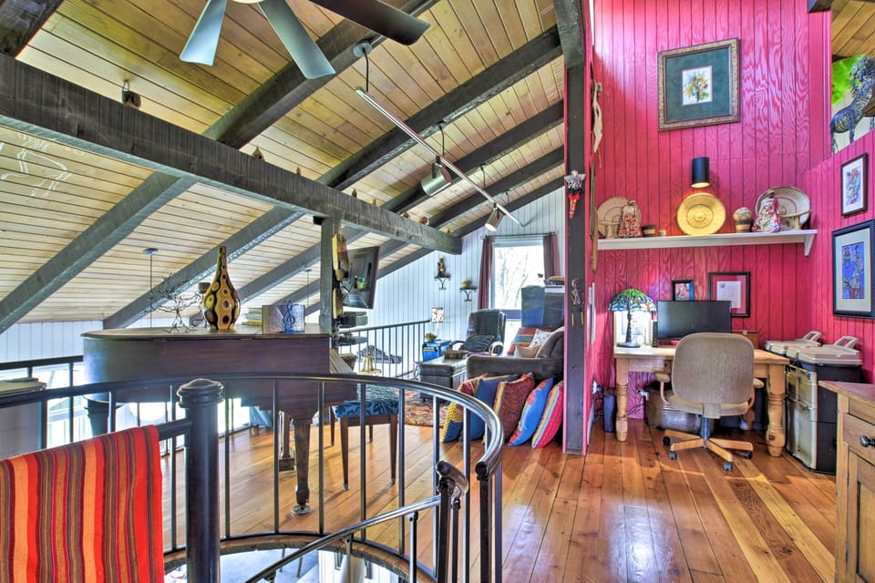 House (5 Bedrooms) | Interior