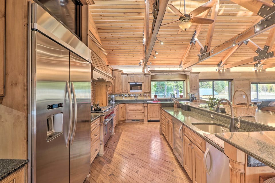 House (4 Bedrooms) | Interior