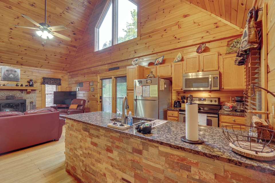 House (2 Bedrooms) | Interior