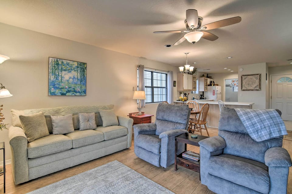 Apartment (2 Bedrooms) | Front of property