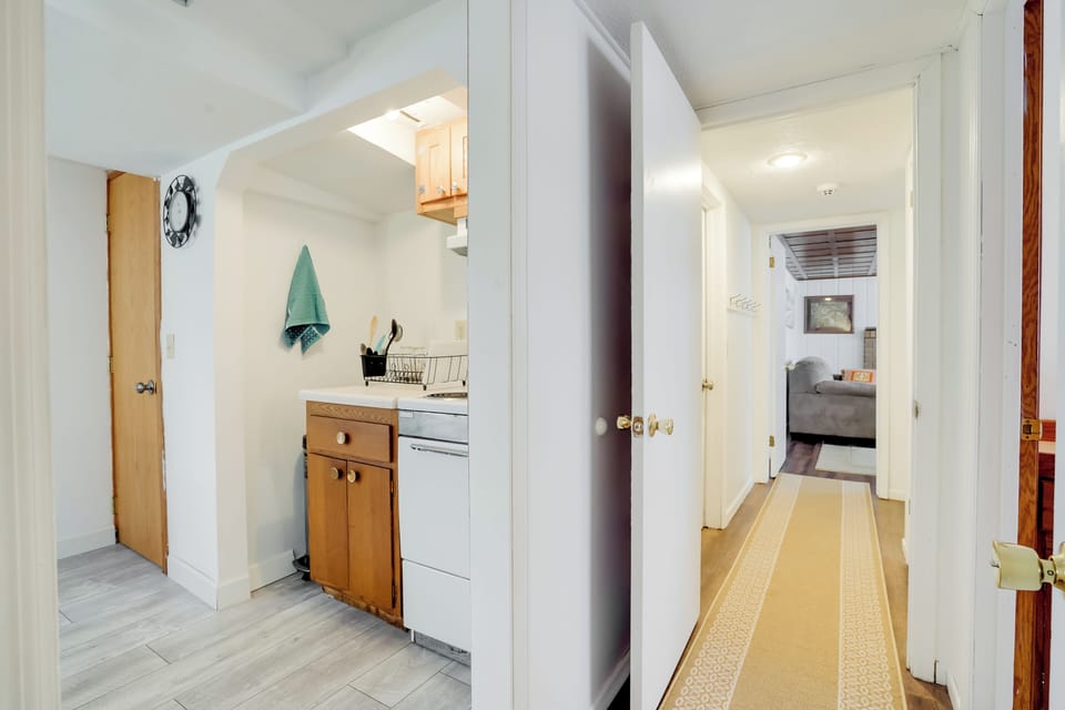 Apartment (1 Bedroom) | Interior