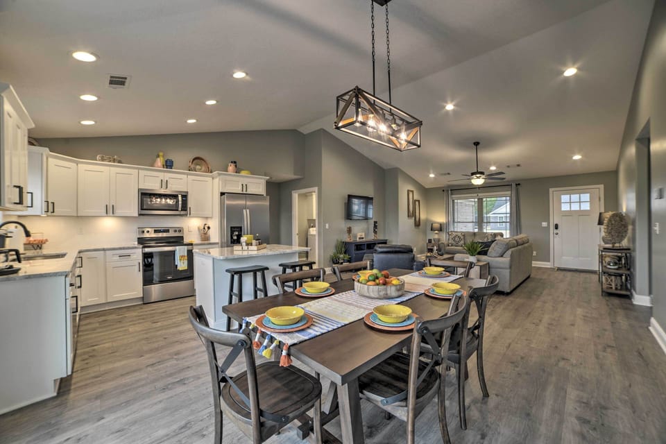 House (3 Bedrooms) | Interior