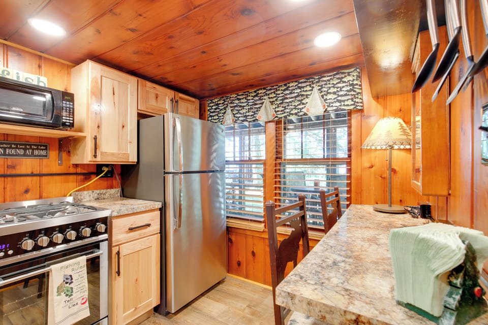 House (2 Bedrooms) | Interior