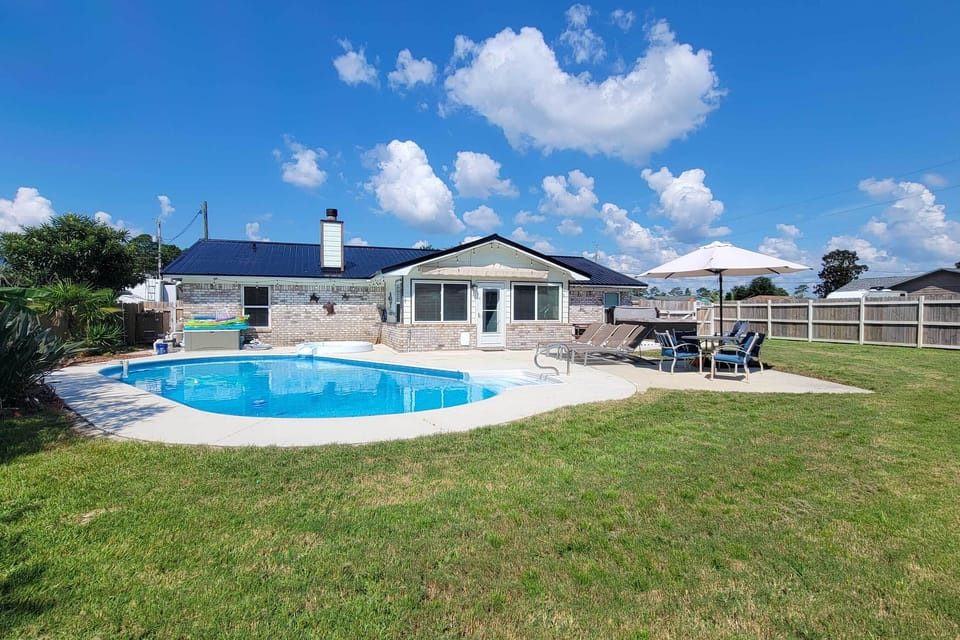 House (3 Bedrooms) | Front of property