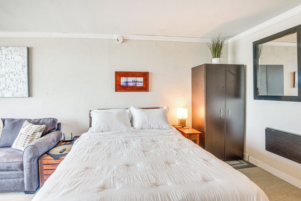 Apartment (0 Bedroom) | Interior