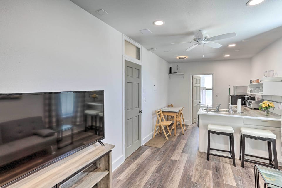 Apartment (1 Bedroom) | Interior