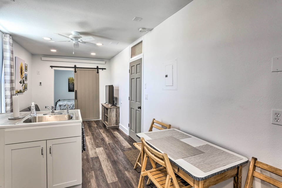 Apartment (1 Bedroom) | Interior