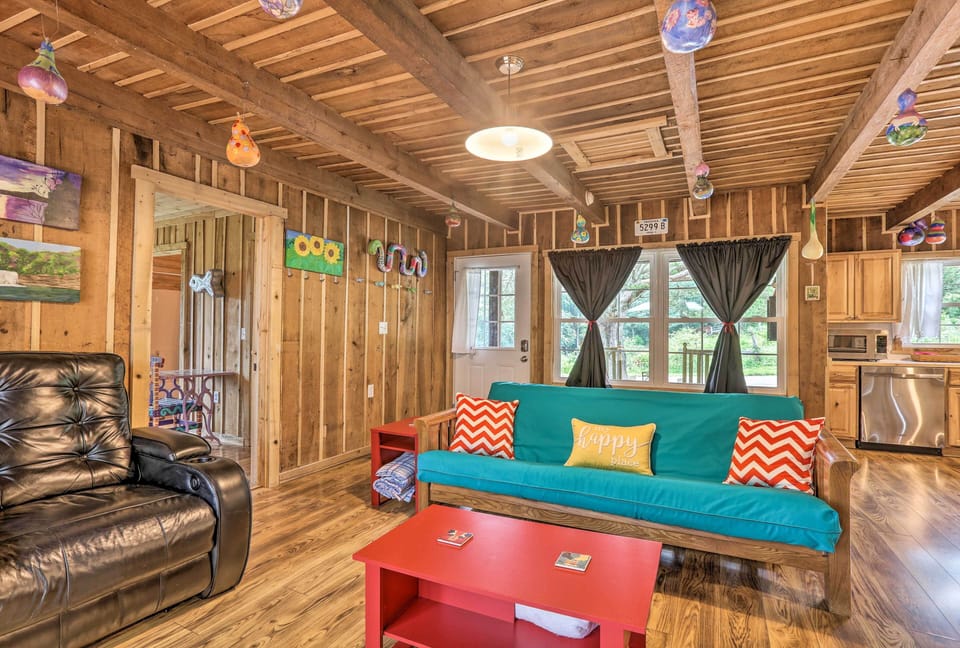 House (2 Bedrooms) | Interior