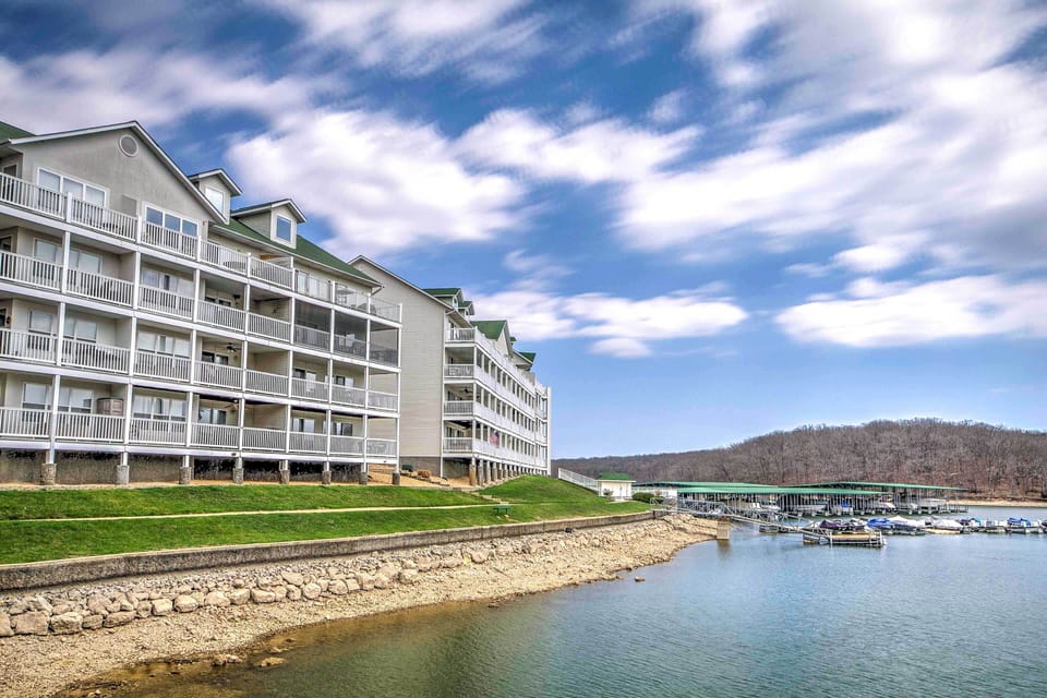 Apartment (4 Bedrooms) | Front of property
