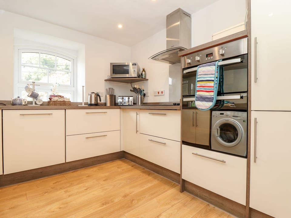 Fridge, dishwasher, electric kettle, toaster