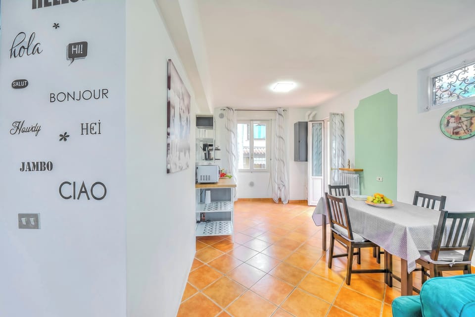 Family Apartment, 2 Bedrooms, Balcony (Riccardo House Stresa 1 min from Lake) | Dining