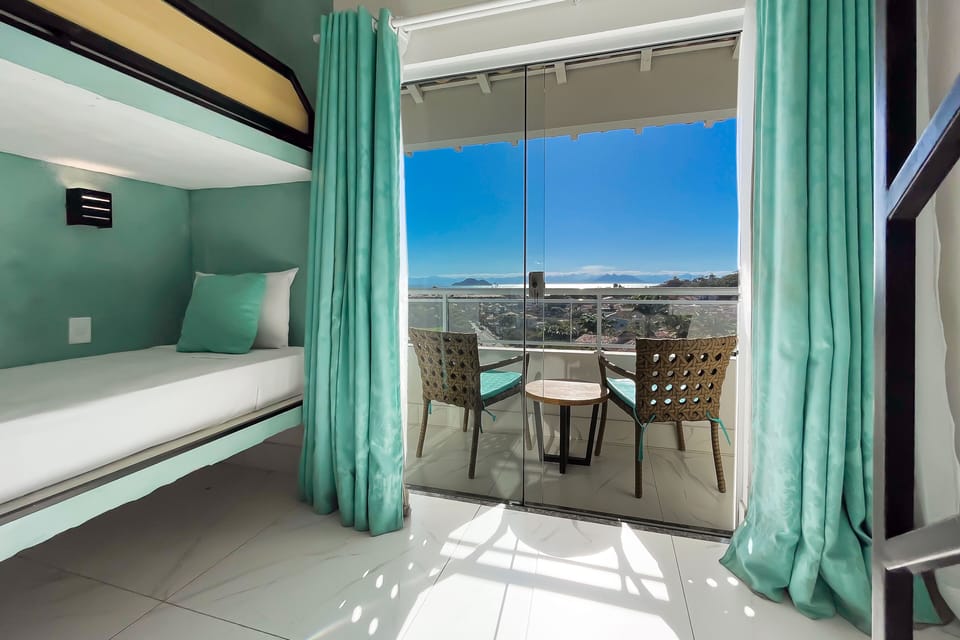 Family Room | In-room safe, free WiFi, bed sheets