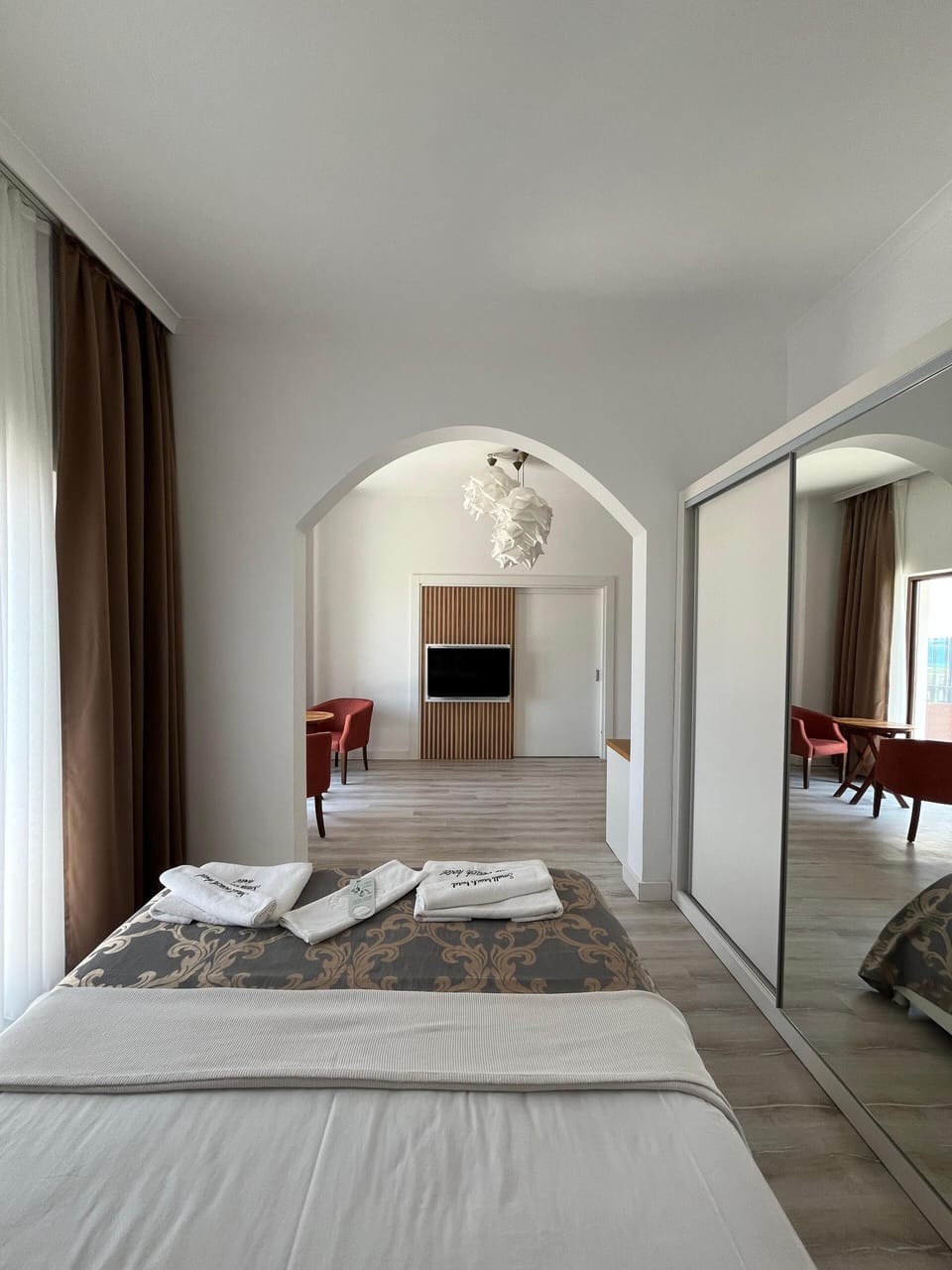 Premium Suite, 1 Queen Bed, Sea View, Beachfront | Hypo-allergenic bedding, minibar, in-room safe, desk