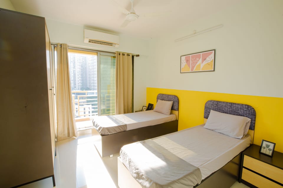 Luxury Shared Dormitory | Individually furnished, desk, laptop workspace, free WiFi