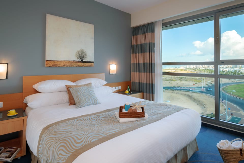 Minibar, in-room safe, desk, blackout drapes