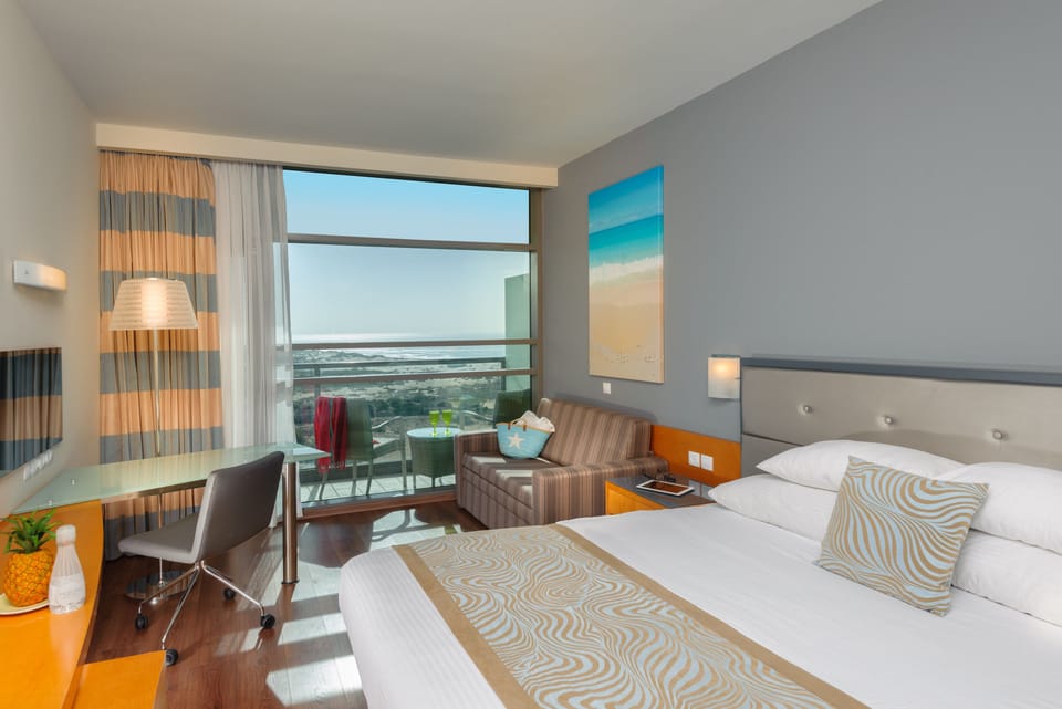 Minibar, in-room safe, desk, blackout drapes