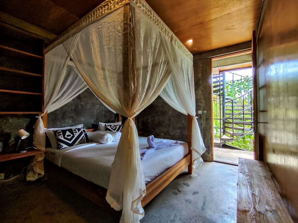 Bed sheets, wheelchair access