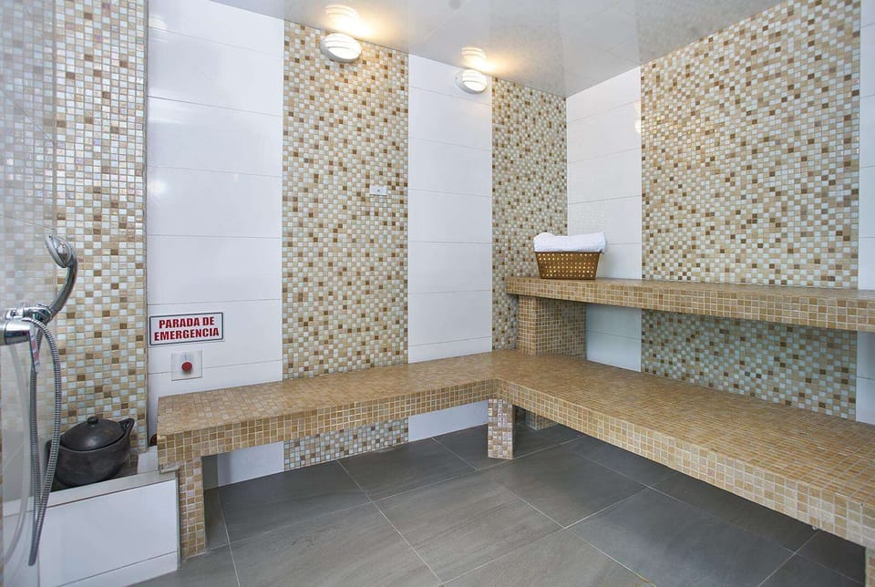 Turkish bath, deep-tissue massages, sports massages, massages