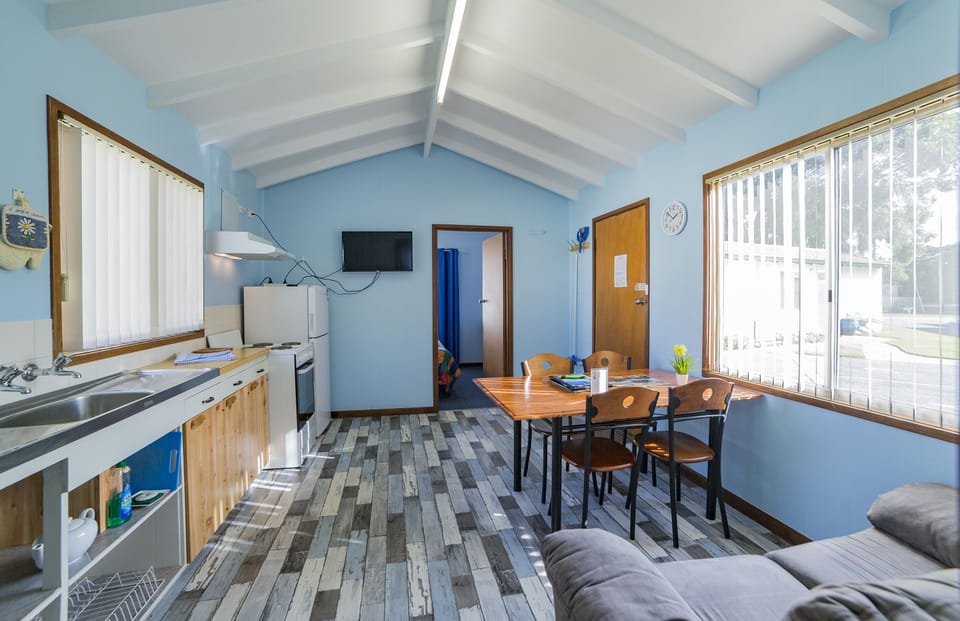 Senior Chalet, 2 Bedrooms, Accessible, Partial Sea View | Private kitchen | Full-size fridge, microwave, oven, stovetop