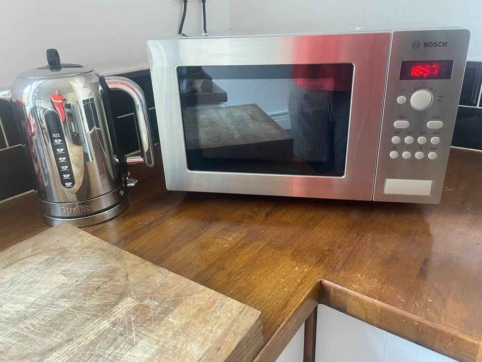 House | Microwave