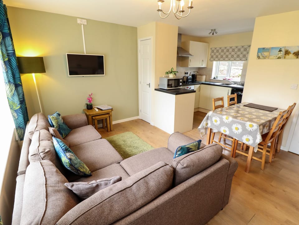 Cottage | Living area