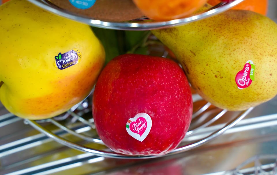 Free daily self-serve breakfast