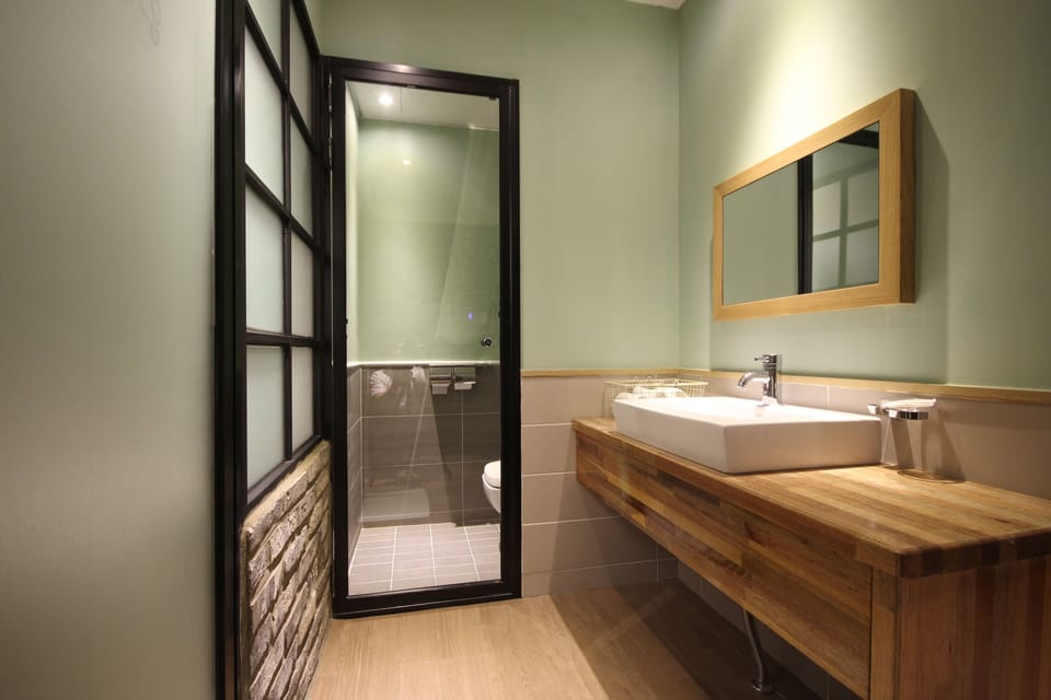 Standard Room | Desk, soundproofing, rollaway beds, free WiFi
