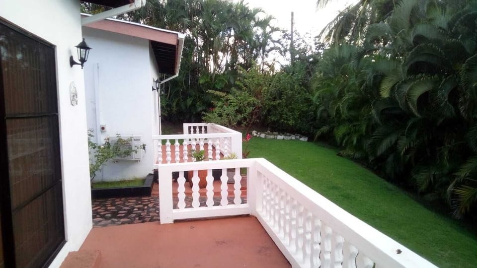 Panoramic House | Terrace/patio